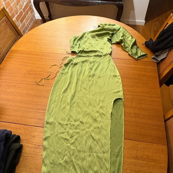 Astr Asymmetrical Lime Green Dress - Picture 2 of 2